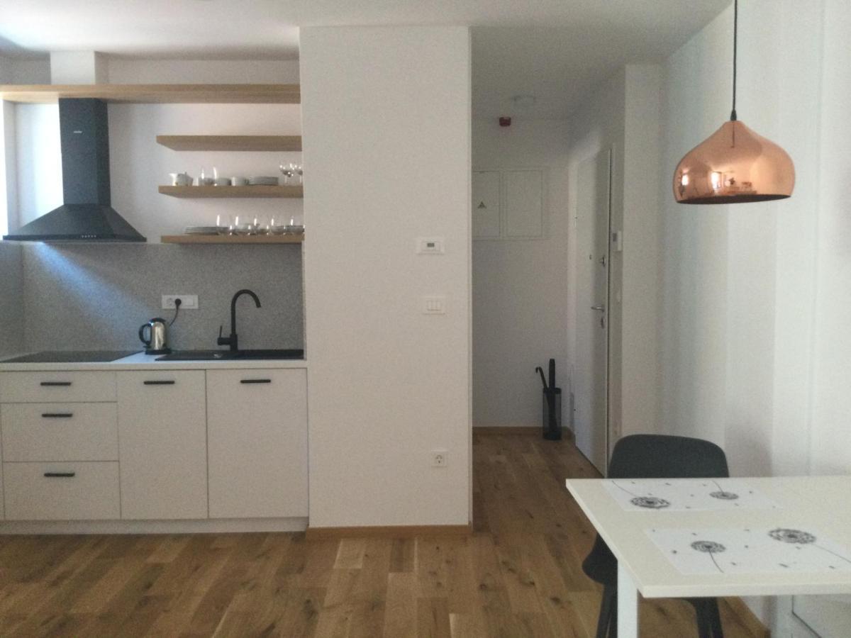 Lovely Studio Appartment With Patio Near The Sea Koper Zewnętrze zdjęcie